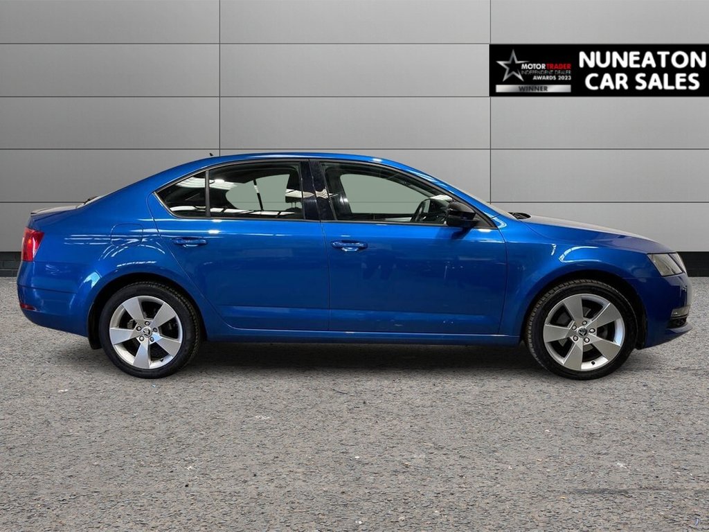 Used Skoda Octavia 2020 for sale - 76546532: Photo 2