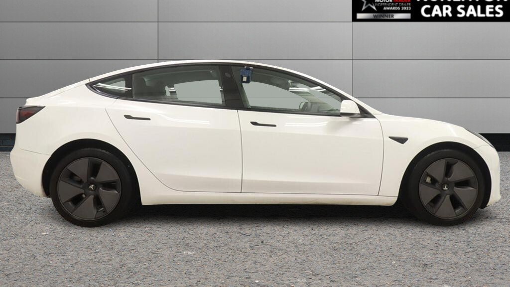 Used Tesla Model 3 2021 for sale - 77205462: Photo 2