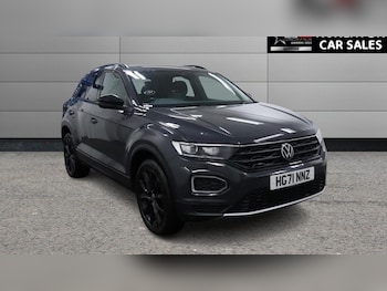 Used Volkswagen T-Roc 2022 for sale - 77557579: Photo