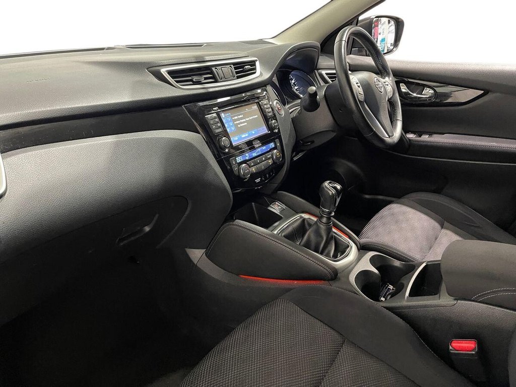 Used Nissan Qashqai 2016 for sale - 76570412: Photo 14