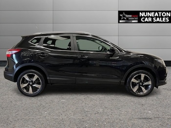 Used Nissan Qashqai 2016 for sale - 76570412: Photo