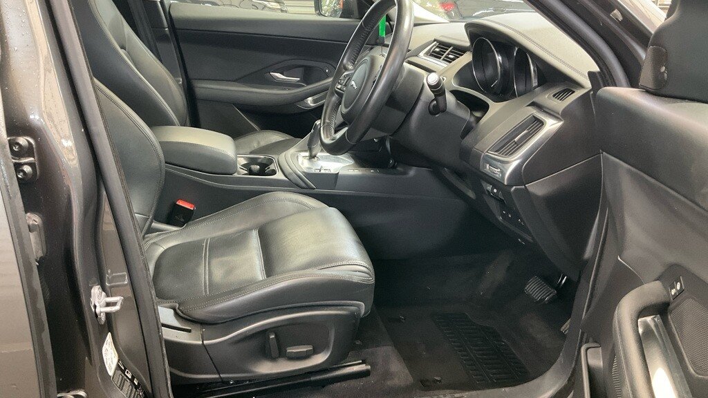 Used Jaguar E-Pace 2019 for sale - 77841323: Photo 9