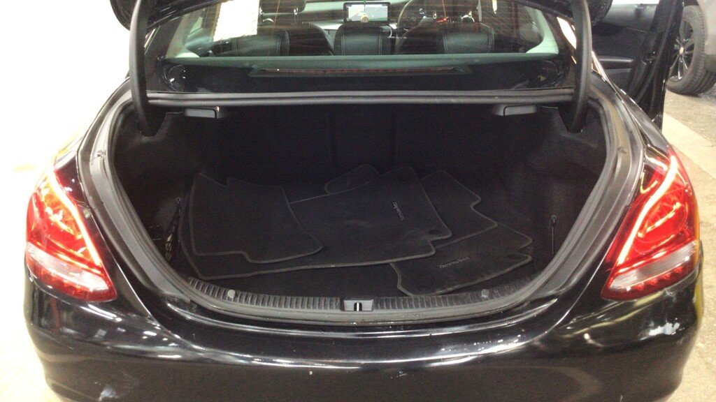 Used Mercedes-Benz C Class 2019 for sale - 77936643: Photo 12