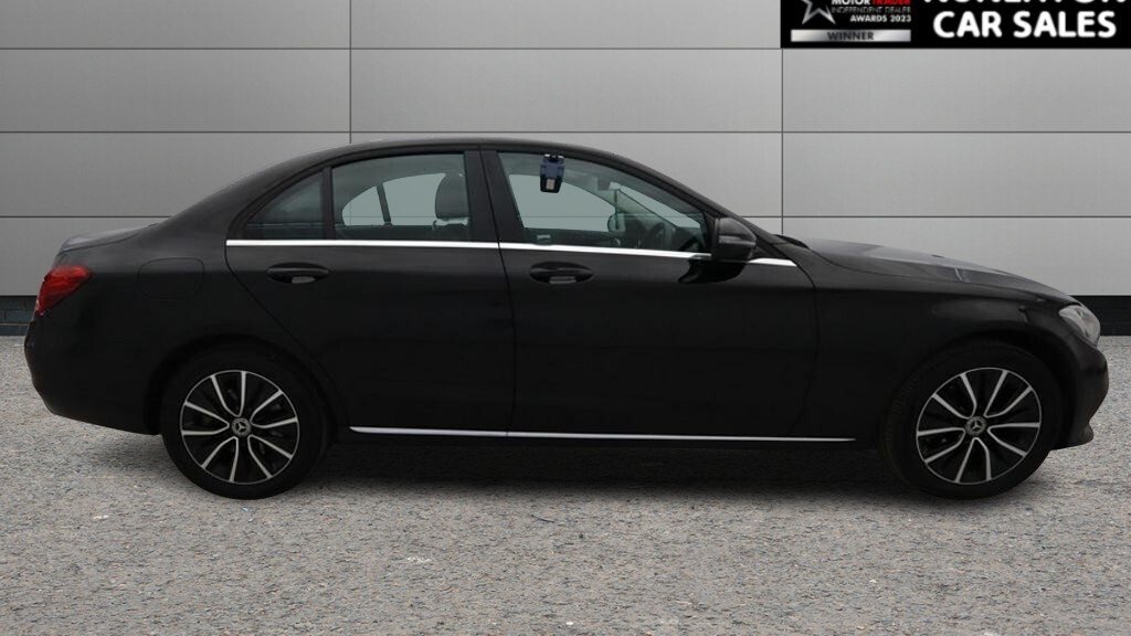 Used Mercedes-Benz C Class 2019 for sale - 77936643: Photo 2