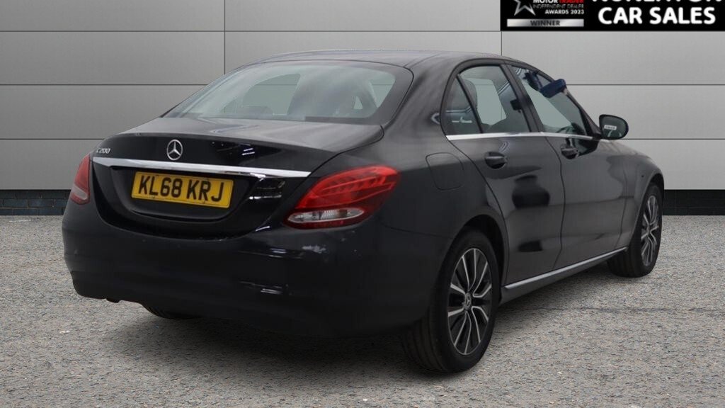 Used Mercedes-Benz C Class 2019 for sale - 77936643: Photo 3