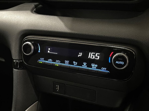 Used Toyota Yaris 2022 for sale - 75685145: Photo 17