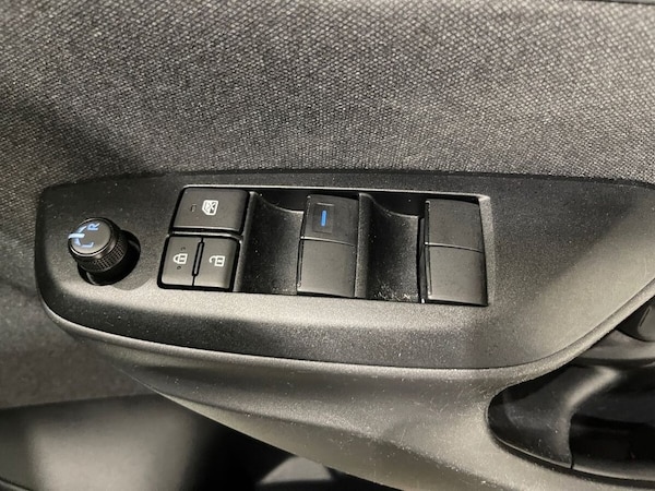 Used Toyota Yaris 2022 for sale - 75685145: Photo 18