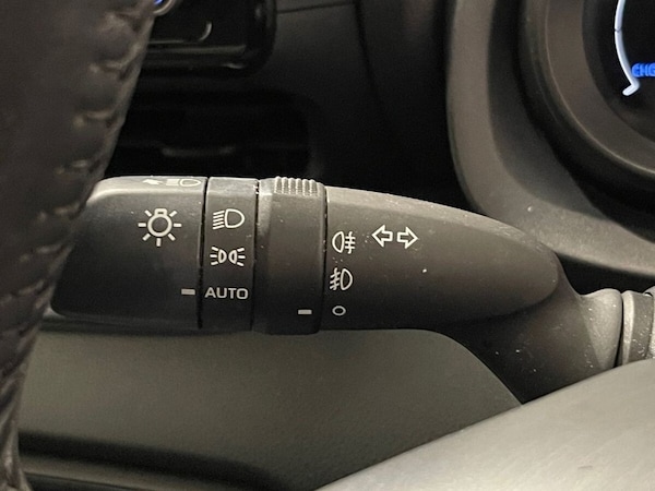 Used Toyota Yaris 2022 for sale - 75685145: Photo 32