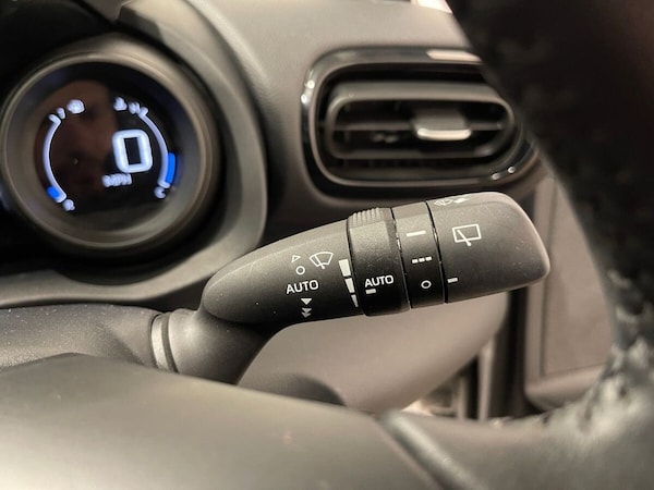 Used Toyota Yaris 2022 for sale - 75685145: Photo 33