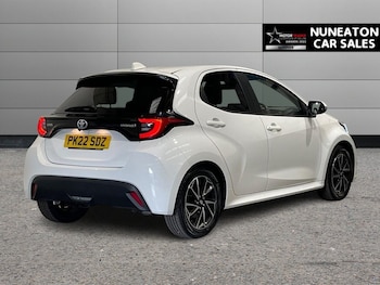 Used Toyota Yaris 2022 for sale - 75685145: Photo