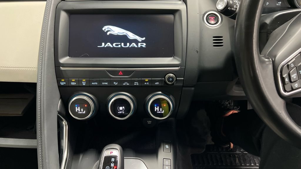 Used Jaguar E-Pace 2018 for sale - 76950553: Photo 11