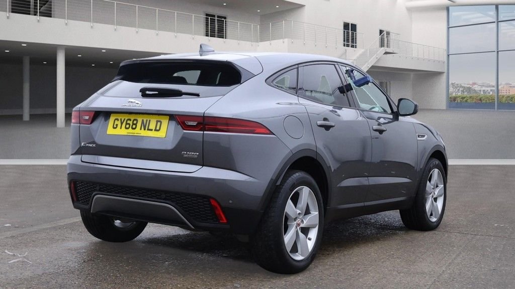 Used Jaguar E-Pace 2018 for sale - 76950553: Photo 4