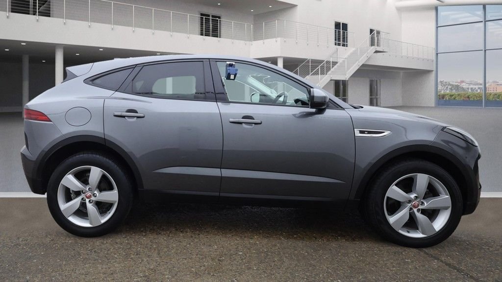 Used Jaguar E-Pace 2018 for sale - 76950553: Photo 5