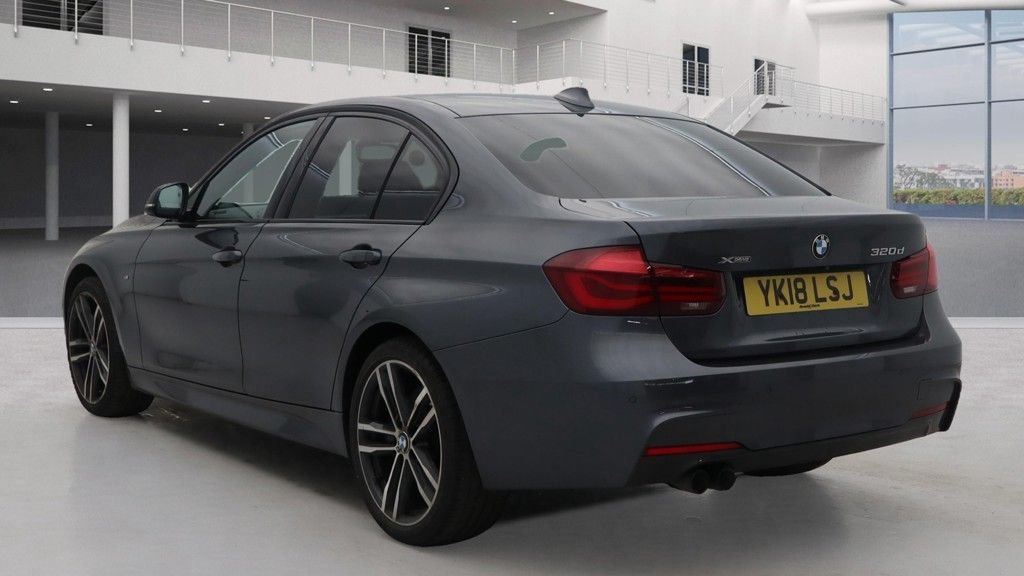 Used BMW 3 Series 2018 for sale - 76356450: Photo 3
