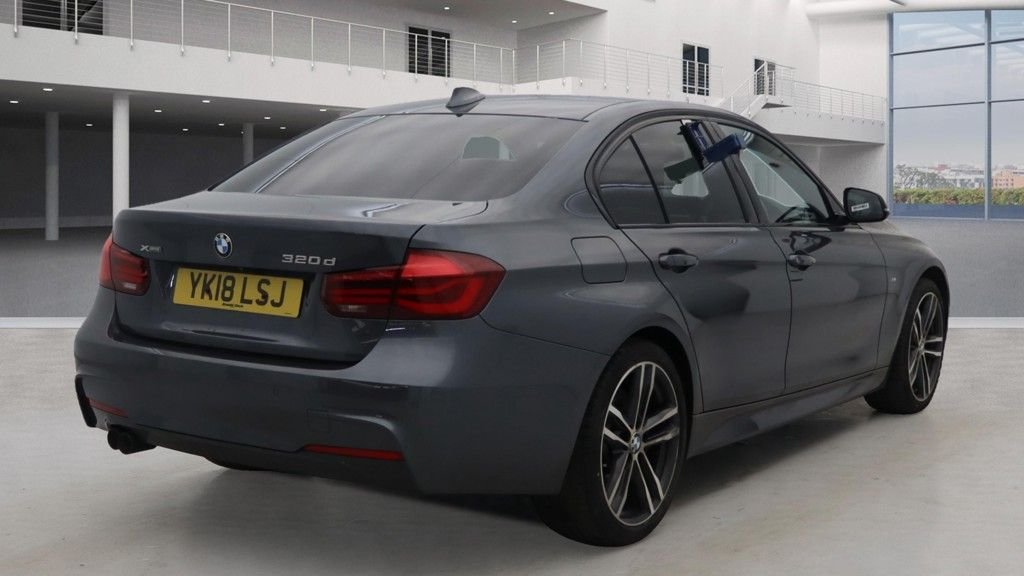 Used BMW 3 Series 2018 for sale - 76356450: Photo 4