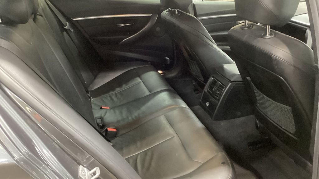 Used BMW 3 Series 2018 for sale - 76356450: Photo 8