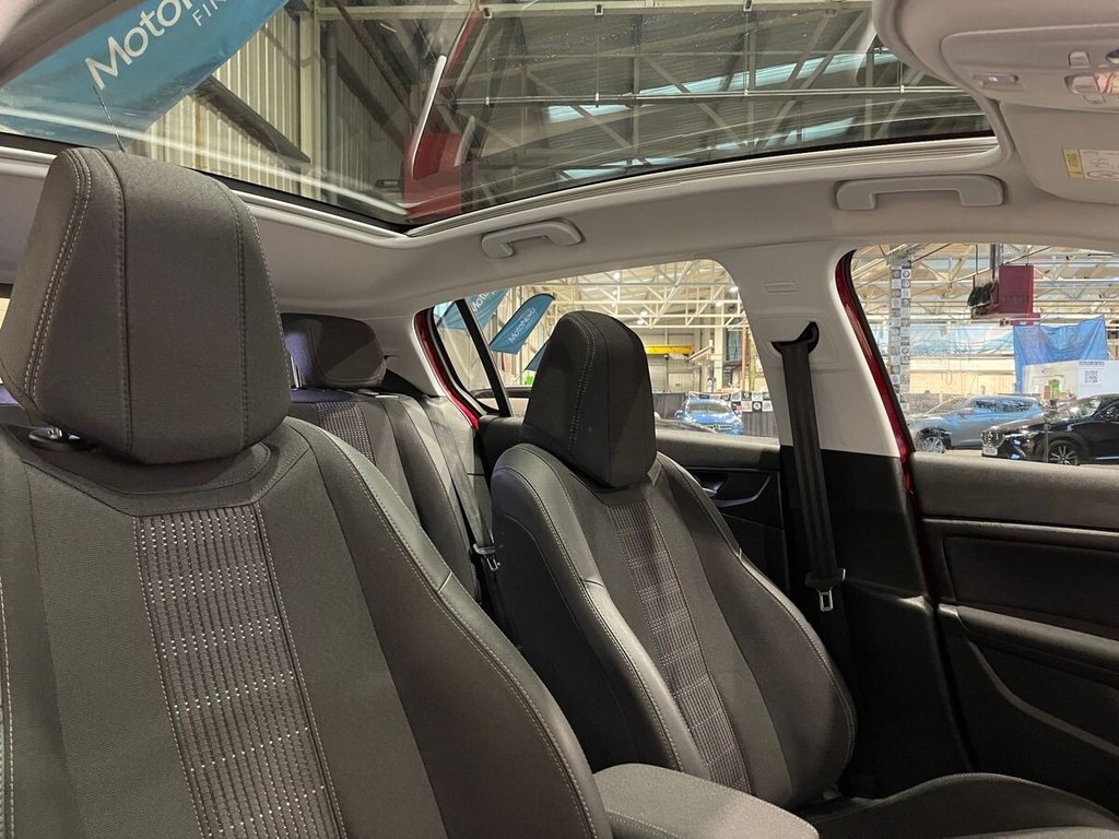 Used Peugeot 308 2018 for sale - 76698334: Photo 10