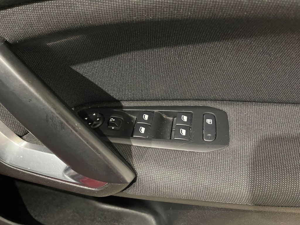 Used Peugeot 308 2018 for sale - 76698334: Photo 17