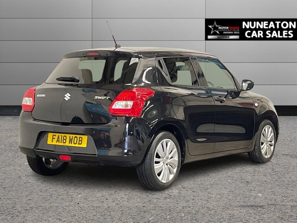 Used Suzuki Swift 2018 for sale - 76686204: Photo 3