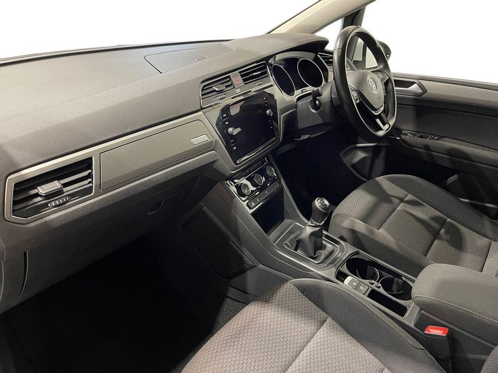 Used Volkswagen Touran 2019 for sale - 76792265: Photo 15