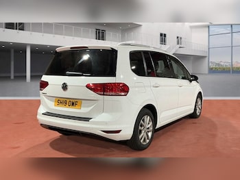 Used Volkswagen Touran 2019 for sale - 76792265: Photo