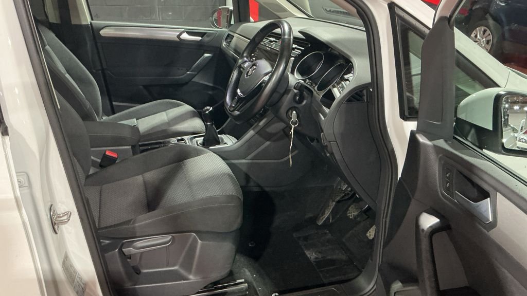 Used Volkswagen Touran 2019 for sale - 76792265: Photo 9