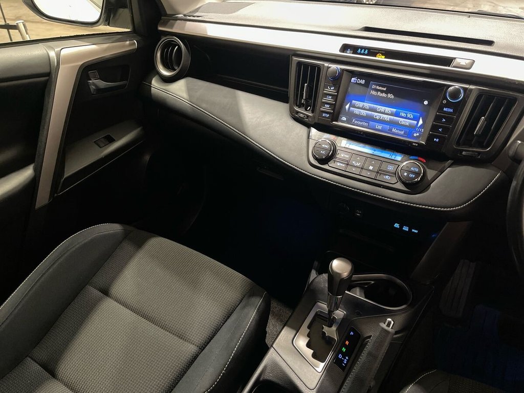 Used Toyota RAV4 2018 for sale - 77879625: Photo 16