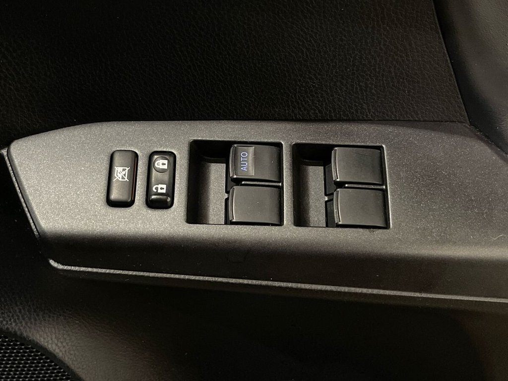 Used Toyota RAV4 2018 for sale - 77879625: Photo 18