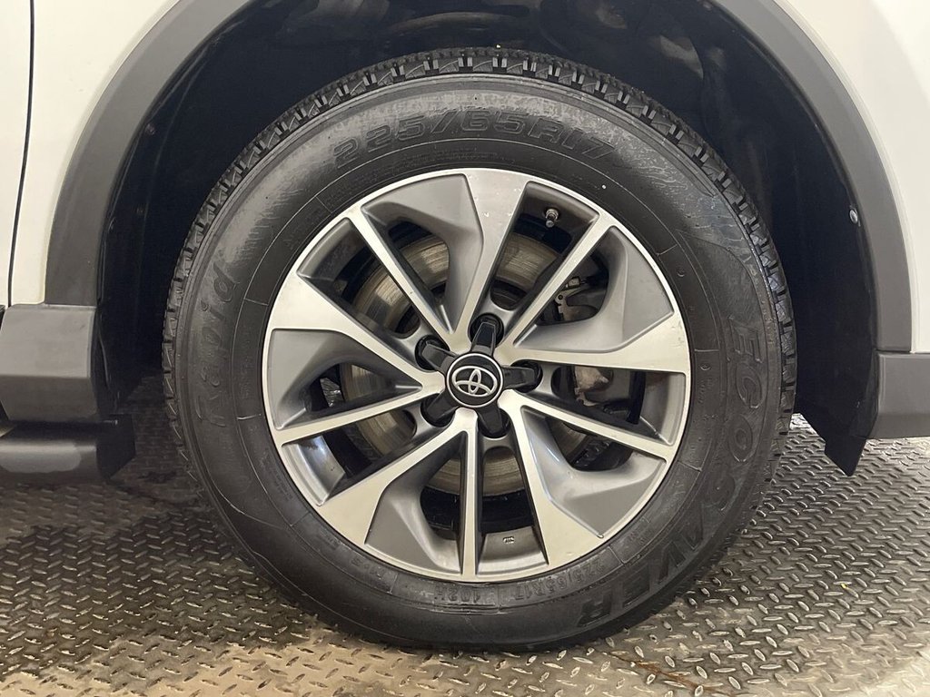 Used Toyota RAV4 2018 for sale - 77879625: Photo 32