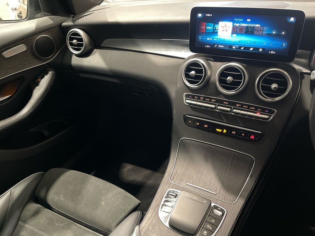 Used Mercedes-Benz GLC 2019 for sale - 76610297: Photo 16
