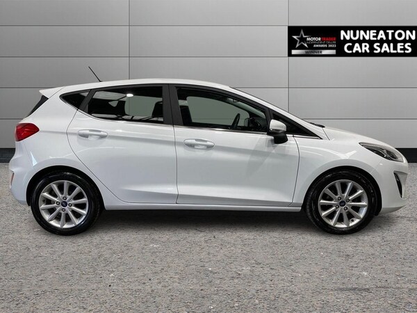 Used Ford Fiesta 2018 for sale - 76132682: Photo 2