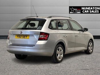 Used Skoda Fabia 2015 for sale - 76474691: Photo