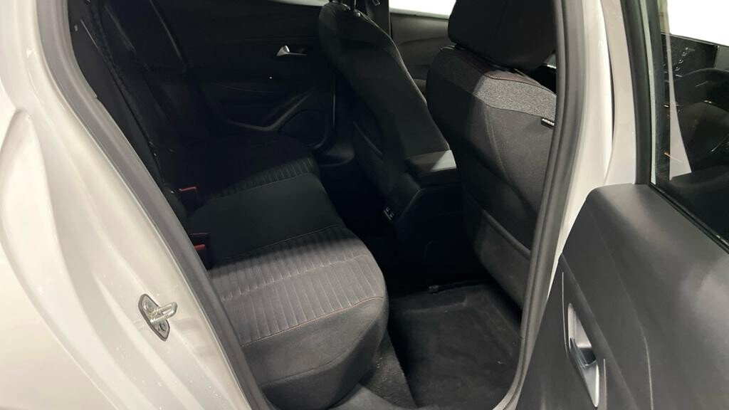 Used Peugeot E-208 2023 for sale - 76966181: Photo 15