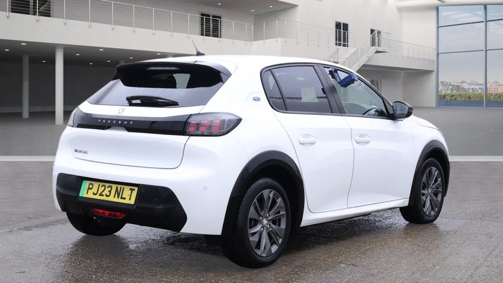 Used Peugeot 208 2023 for sale - 76966181: Photo 4