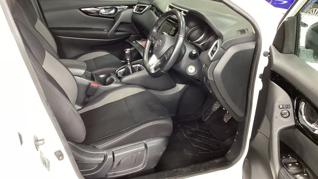 Used Nissan Qashqai 2021 for sale - 76642473: Photo 9
