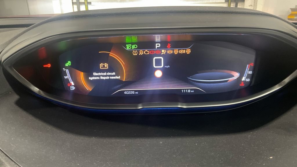 Used Peugeot 3008 2018 for sale - 76558486: Photo 10