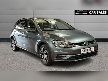 Used Volkswagen Golf 2018 for sale - 78372833: Photo