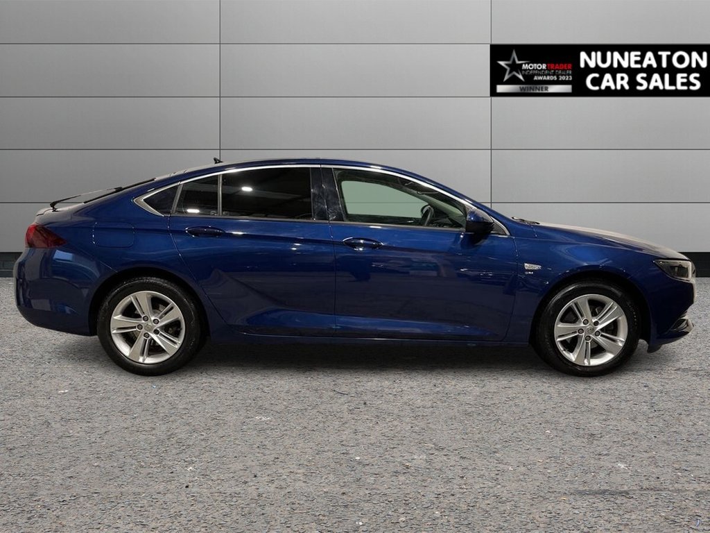 Used Vauxhall Insignia 2020 for sale - 77621220: Photo 2