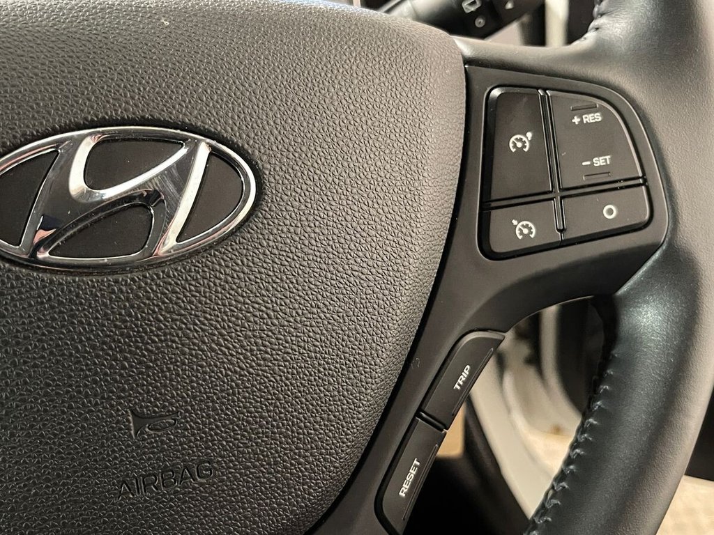 Used Hyundai i10 2018 for sale - 76106067: Photo 16