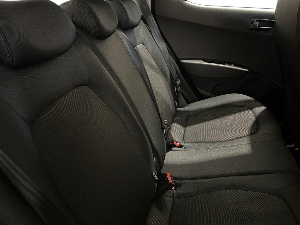 Used Hyundai i10 2018 for sale - 76106067: Photo 17