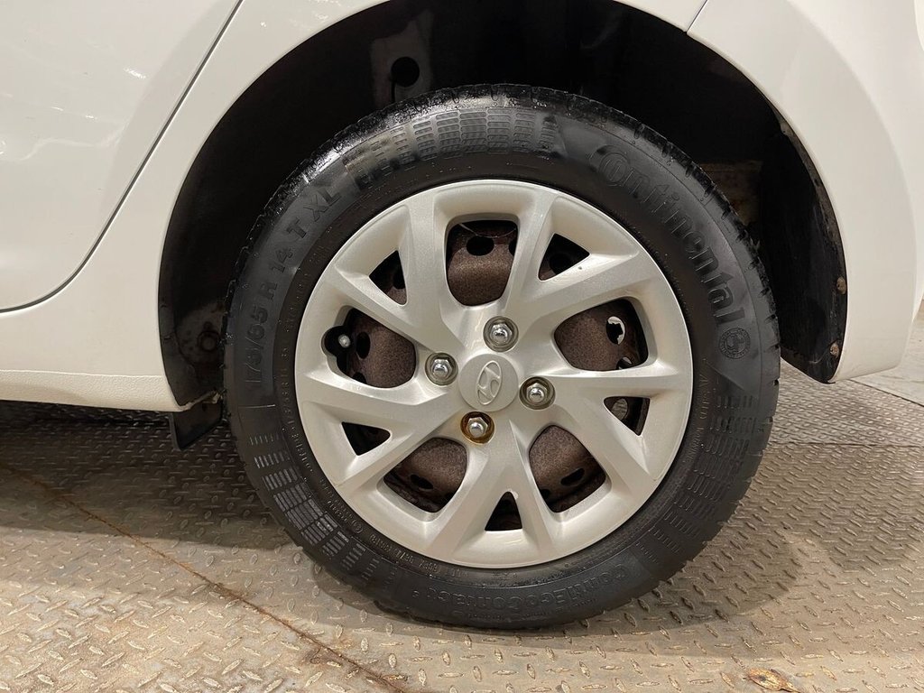 Used Hyundai i10 2018 for sale - 76106067: Photo 19