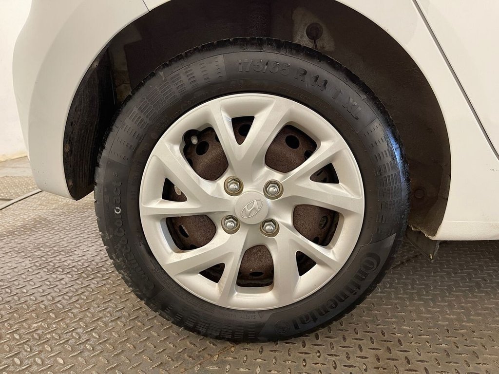 Used Hyundai i10 2018 for sale - 76106067: Photo 21