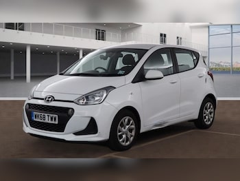 Used Hyundai i10 2018 for sale - 76106067: Photo 2