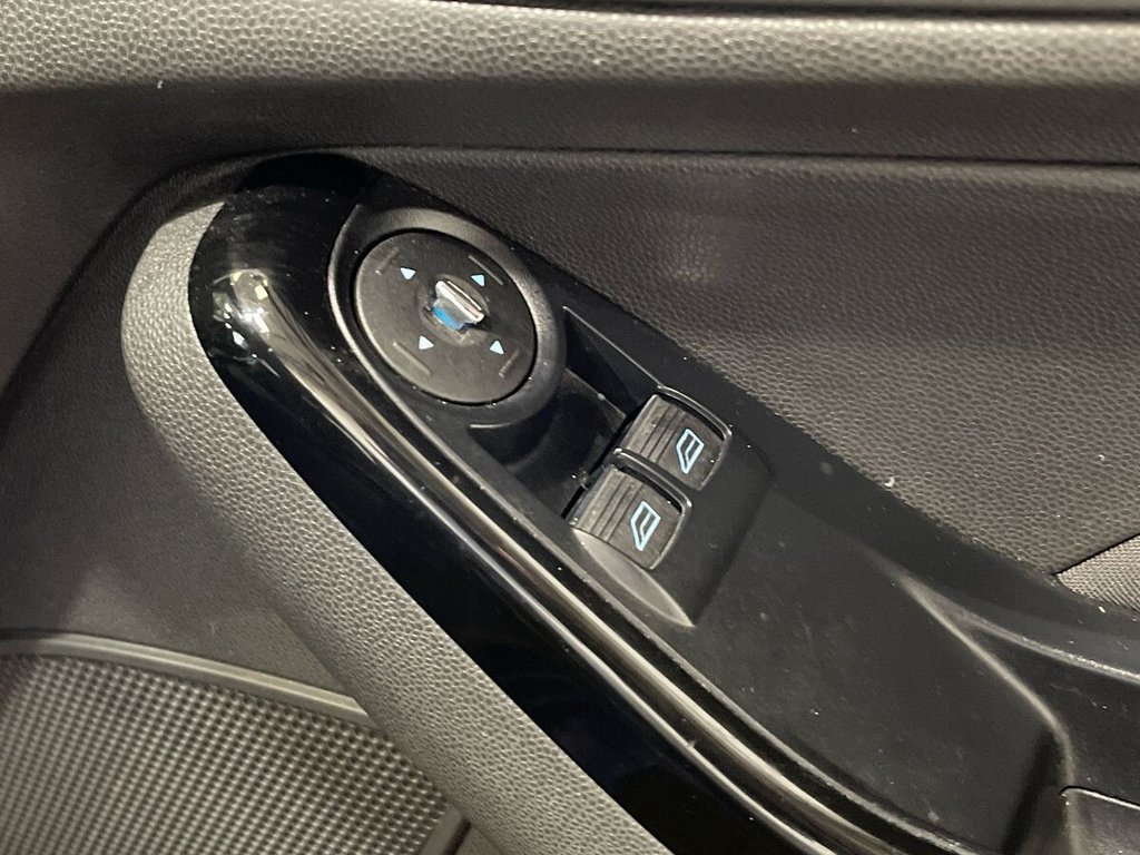 Used Ford Fiesta 2014 for sale - 77850332: Photo 18