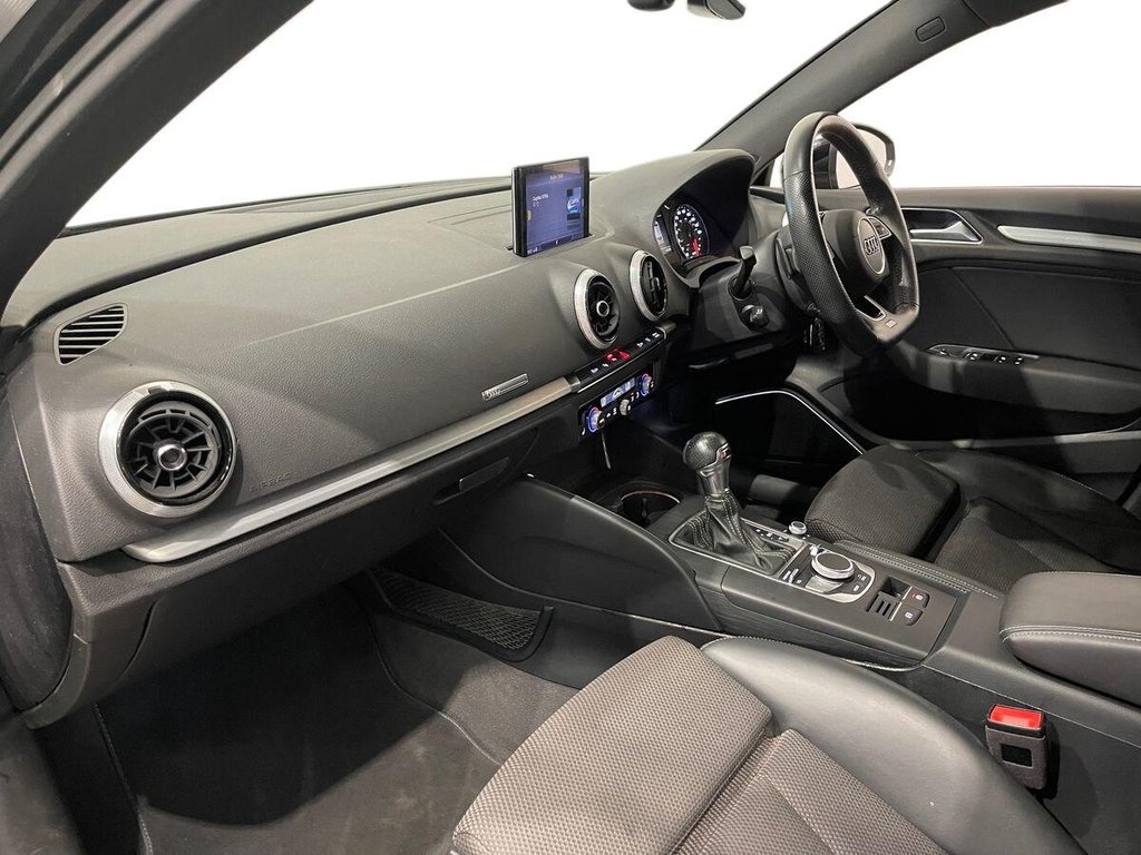 Used Audi A3 2018 for sale - 76642140: Photo 13