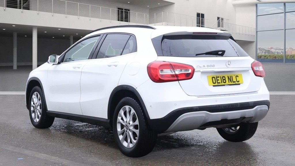 Used Mercedes-Benz GLA 2018 for sale - 76900879: Photo 3