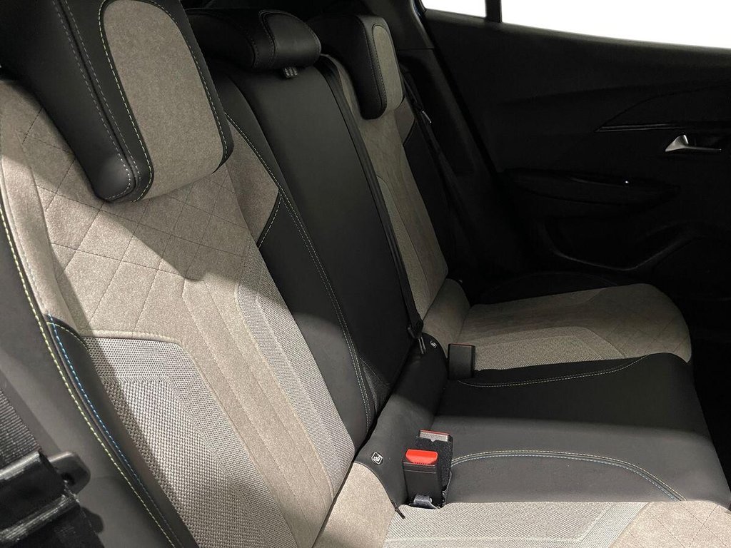 Used Peugeot E-2008 2020 for sale - 77089041: Photo 21