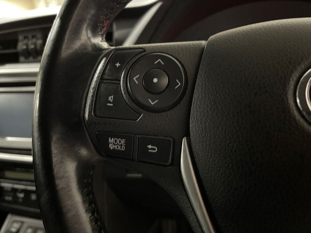 Used Toyota Auris 2014 for sale - 76547161: Photo 24