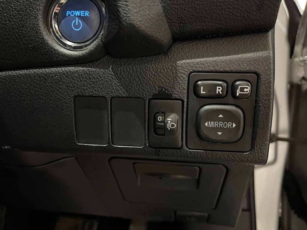 Used Toyota Auris 2014 for sale - 76547161: Photo 31