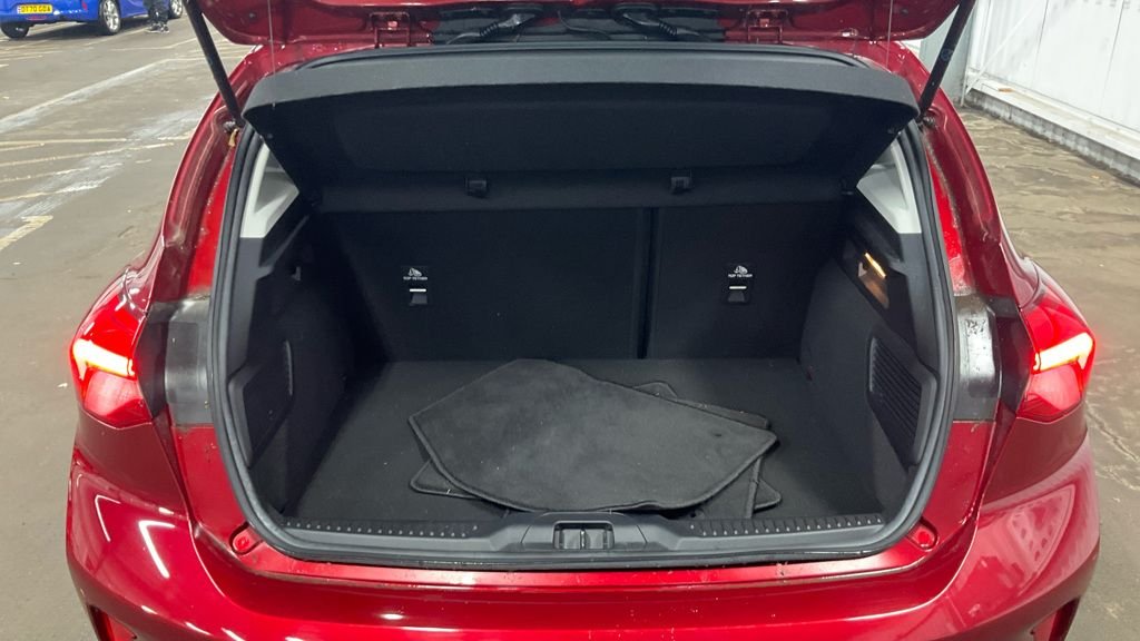 Used Ford Focus 2019 for sale - 76617662: Photo 7